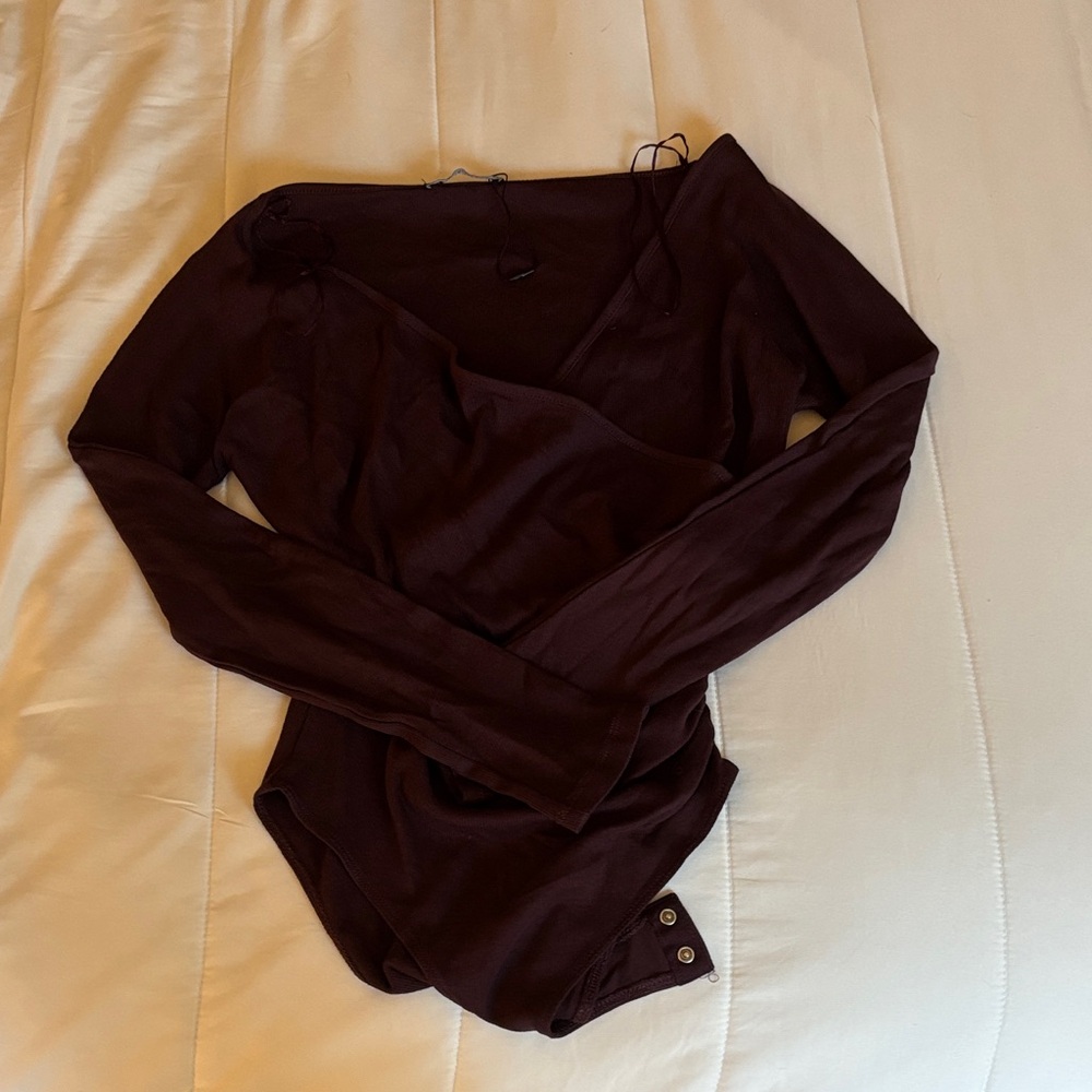 Zara Crossover Drape Stretch V Neck Longsleeve Bodysuit
